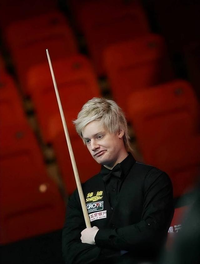 首先看人而 首先看人而